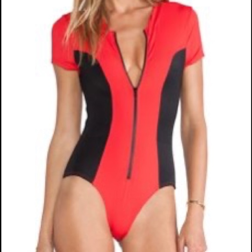 One pice Tavik wet suit